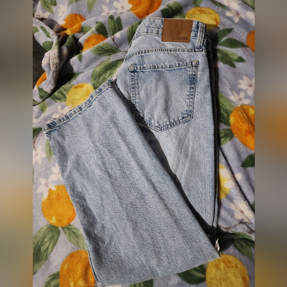 Areopostale Low Rise Baggy Light Blue Distressed Blue Jeans Size 6 Regular